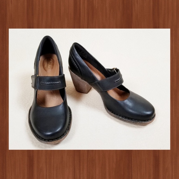 clarks artisan mary jane shoes